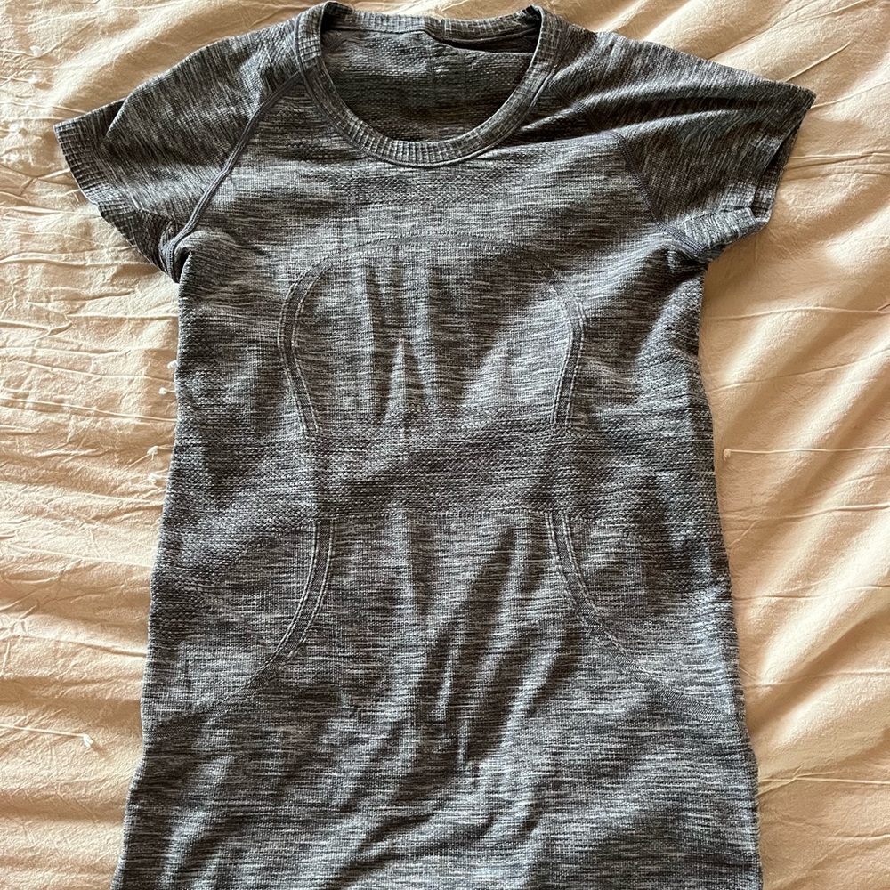 Lululemon swiftly grey
